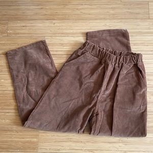 NWT corduroy pants, size sm